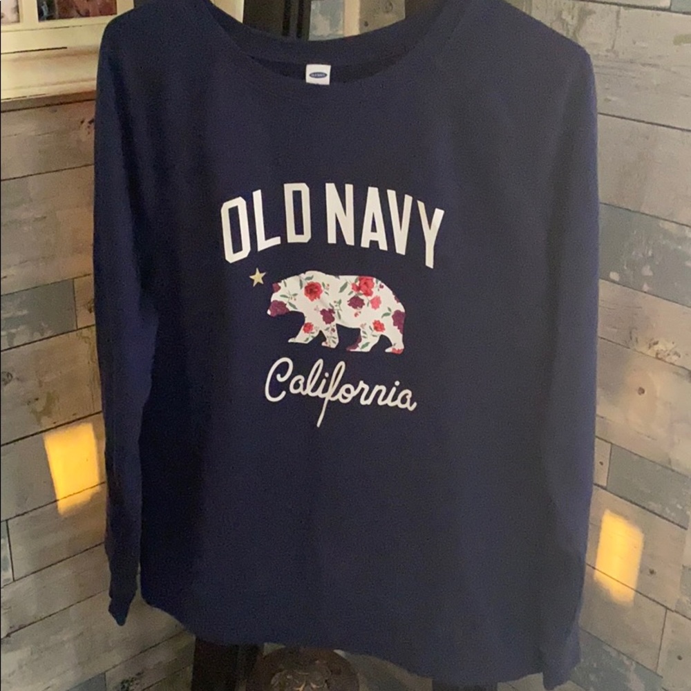Old navy XL shirt never worn